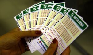 Mega-Sena teve os números sorteados neste sábado