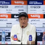 Cuca teve uma passagem relâmpago, que lembrou a de outro técnico que permaneceu somente duas partidas no comando do Corinthians.