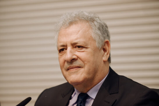Apesar de estarem em campos opostos ideologicamente, os dois eleitos fazem coro para afirmar que esta é a oportunidade de estreitar relações com o mundo