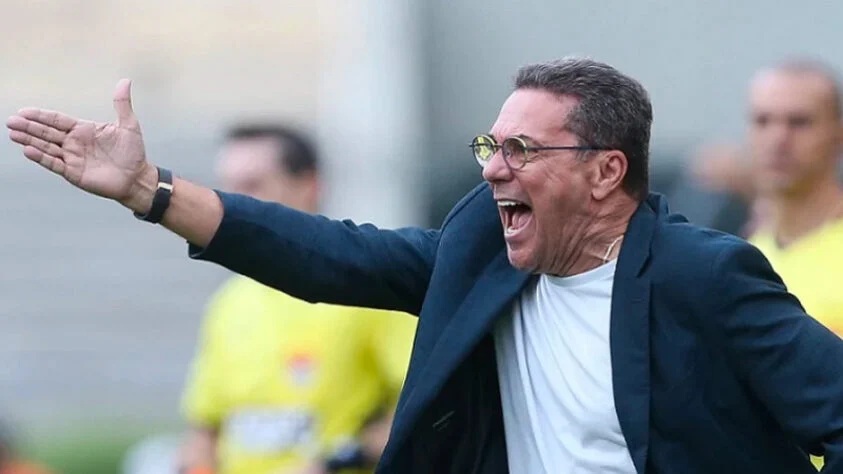 Portais debatem informação de que Luxemburgo será o novo treinador do Corinthians