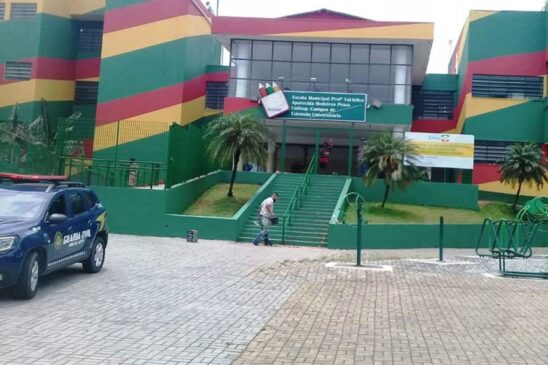 Escola Municipal em Embu das Artes