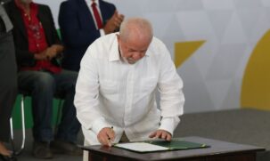 O reajuste será concedido de forma linear a todas as categorias e começa a valer em 1° de maio, sendo pago no salário de 1° de junho