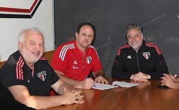 Na gestão Casares o sucesso passou longe em todas as oportunidades do Brasileirão. Belmonte é criticado pela torcida