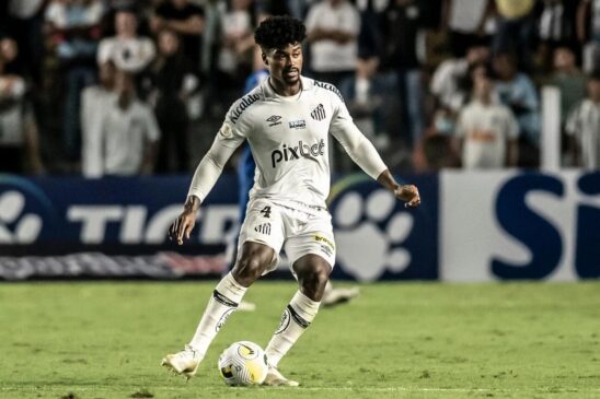 O anúncio ocorre duas semanas após o clube ter decidido pelo fim do contrato