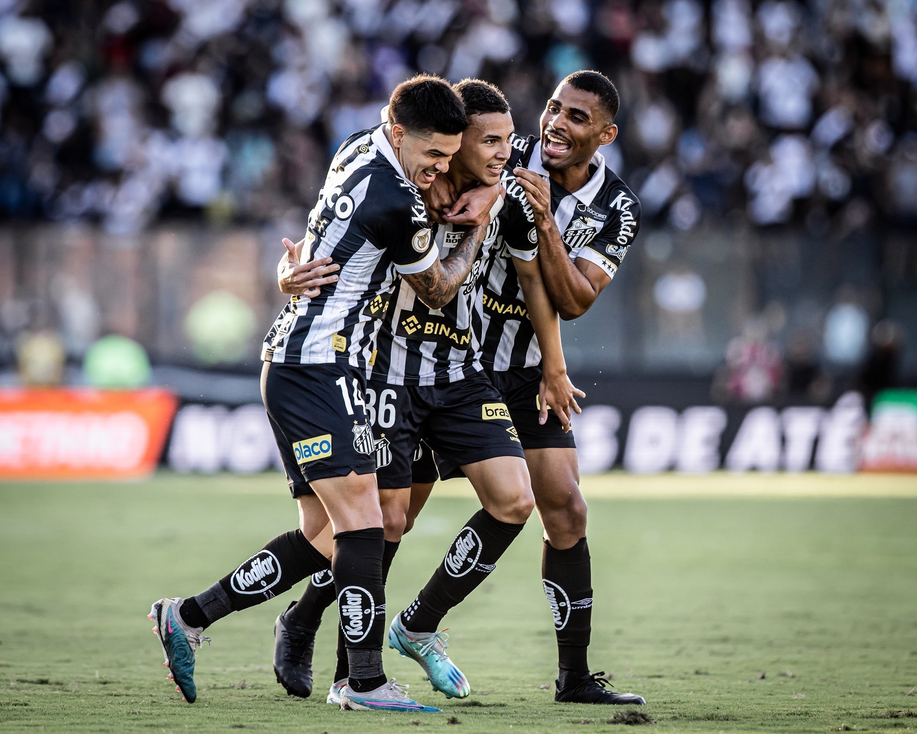 Deivid Washington foi fundamental para que o Peixe conseguisse vencer o Vasco