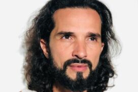 O corpo de Jeff Machado foi transportado do Rio à cidade natal do artista de carro
