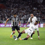 Atlético vence o Corinthians que segue em crise