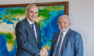 O presidente Luiz Inácio Lula da Silva e o novo ministro do Gabinete de Segurança Institucional (GSI) da Presidência, general Marcos Amaro