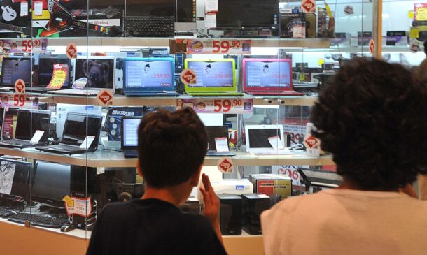 A renda atual e a perspectiva de consumo também se destacam, com altas de 2,9%