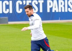 Lionel Messi retoma treinamentos no Paris Saint-Germain