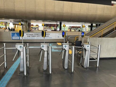Os passageiros do Expresso Tiradentes poderão pagar a tarifa de ônibus por meio do bilhete QR Digital