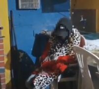 A polícia foi acionada e conduziu o homem para a Delegacia Civil de Bertioga.