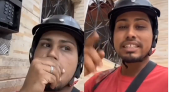 As imagens, o motoboy relata que teve uma ideia para fazer o cliente descer.