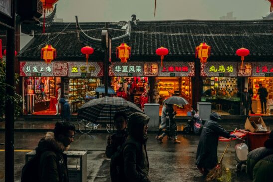 A China é, atualmente, um dos maiores centros das atenção de exportadores e importadores de todo o planeta