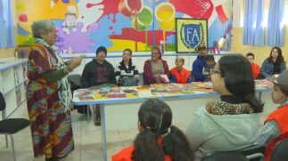 Contação de história em escola da zona leste da capital
