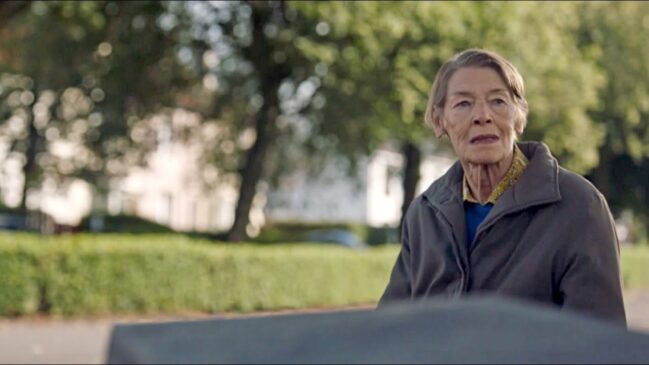 A atriz britânica Glenda Jackson.