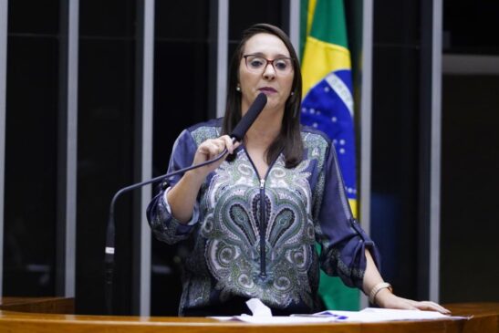 Renata quer dar oportunidade para quem não consegue ingressar imediatamente no Ensino Superior