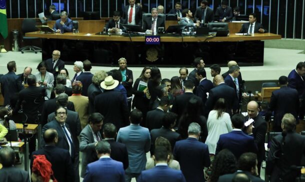 MP segue para apreciação do Senado e precisa ser aprovada até meia-noite de quinta-feira (1º)