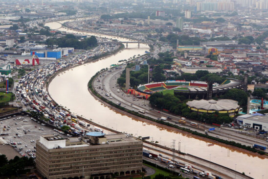 Marginal do Tietê é uma das principais vias de São Paulo