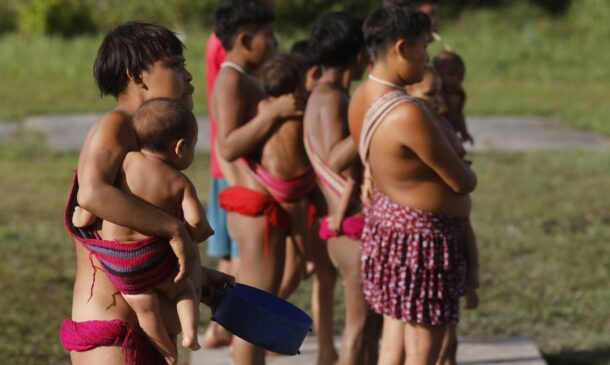 Instalada em 15 de fevereiro deste ano, a comissão teve como objetivo acompanhar de perto a situação dos yanomami e a saída dos garimpeiros do território indígena