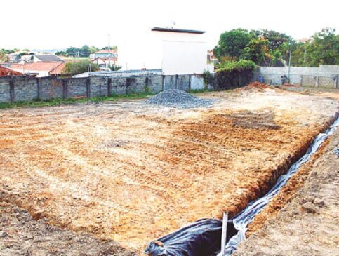 Quando este trabalho terminar, o terreno estará pronto para o início da construção do Centro de Diagnóstico e Hemodiálise