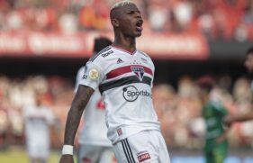 O zagueiro equatoriano Arboleda, do São Paulo FC