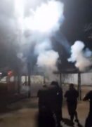 Torcedores do Corinthians protestam no CT