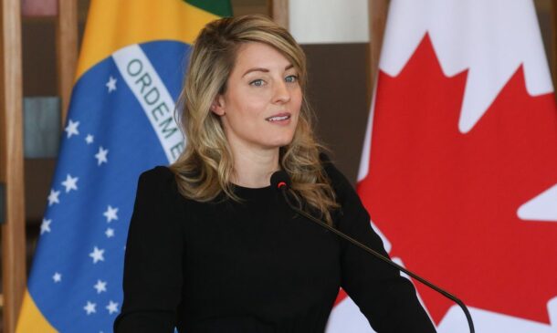 A ministra das Relações Exteriores do Canadá, Mélanie Joly