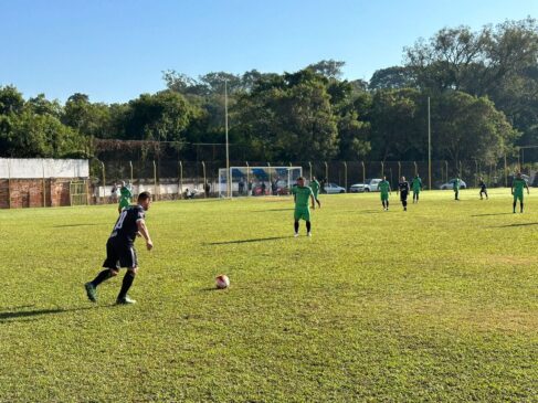 Nessa etapa, os seis times classificados foram divididos, por sorteio, em dois grupos. As duas melhores equipes de cada grupo avançam para a fase semifinal