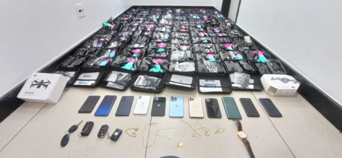 Produtos apreendidos pelos policiais militares