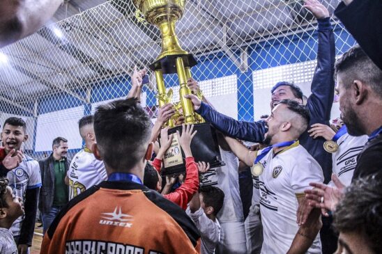 O time do Barrigadas sagrou-se campeão invicto do 23&ordm; Campeonato Municipal da 1ª Divisão de Futsal  - Sério Ouro de Taboão da Serra