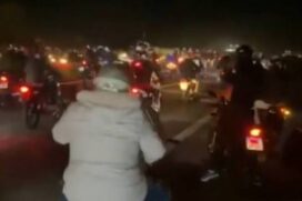 Vários grupos de motociclistas se reuniram por volta das 0h30