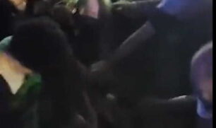 Um homem foi espancado durante um show da banda Sepultura em Fortaleza, Ceará, no último dia 8 de julho.