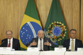 Projeto escolar era uma das principais bandeiras do governo Bolsonaro