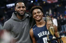Bronny James, filho de LeBron James, sofreu uma parada cardíaca durante um treino nesta segunda-feira (24)