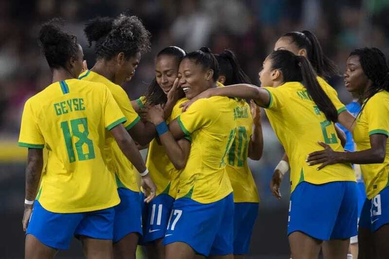 As chuteiras vão ser usadas pelas jogadoras patrocinadas pela Puma na Copa do Mundo feminina.