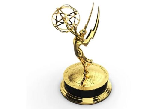 Estátua de 75 anos do Emmy