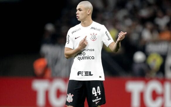 Jogador destacou a oportunidade que está conseguindo no clube