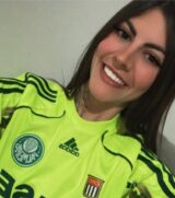 Gabriela Anelli foi ferida no pescoço durante confusão