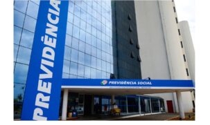 O número é parecido com o do México, onde 12,24% atuam no serviço público