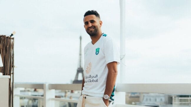 Riyad Mahrez deixou o Manchester City e acertou com time do futebol saudita
