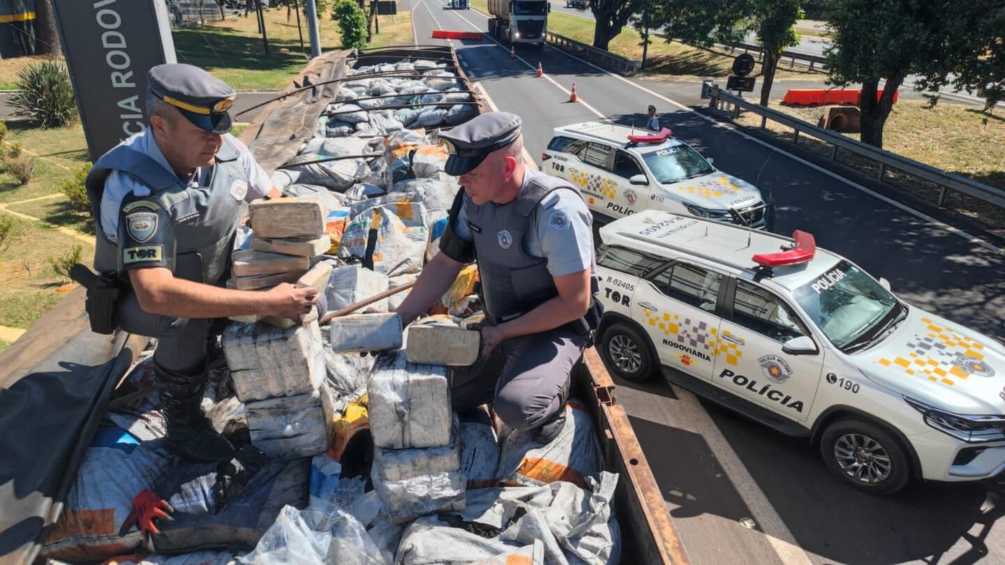 PM apreende 1200 tabletes de cocaína na rodovia Marechal Rondon, em Araçatuba