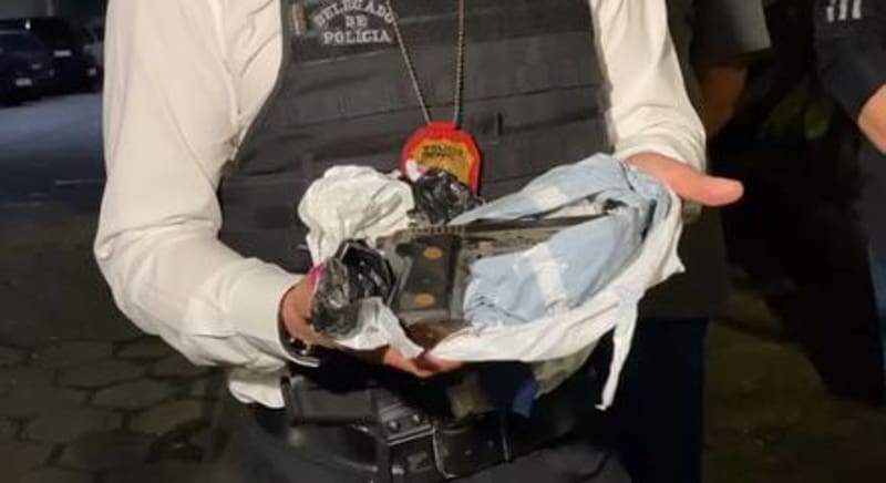 A Polícia Civil de Guarujá diz ter encontrado na noite desta segunda-feira (31)