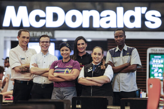 McDonald's e Emprega Taboão realizam processo seletivo às 09h, nesta sexta-feira, 1/9.