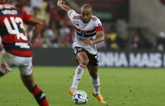 Neste domingo (13), o São Paulo foi ao Rio de Janeiro enfrentar o Flamengo, e com gol de Lucas, empatou por 1 a 1