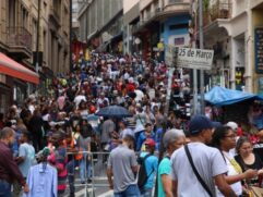 Mesmo entre quem já comprou o presente, a compra não foi realizada com antecedência