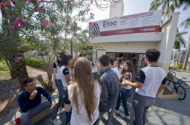 Os cursos foram desenvolvidos para atender às demandas atuais do mundo do trabalho e abrangem as seguintes áreas: Tecnologia da Informação, Gestão e Negócios, Produção Cultural e Design, Automotivo e Saúde