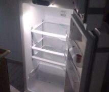 Geladeira em que o corpo da criança foi encontrado