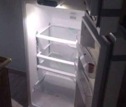 Geladeira em que o corpo da criança foi encontrado