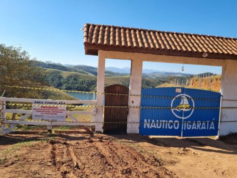 Loteamento irregular embargado